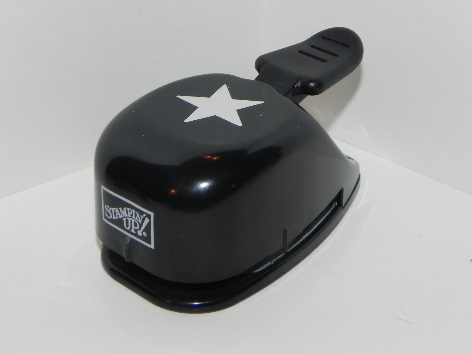 Stampin Up Small Star Paper Punch (VHTF) Used