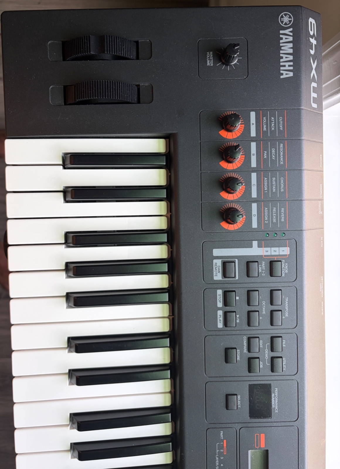 Yamaha MX49 Synthesizer(Black) – Excellent Condition