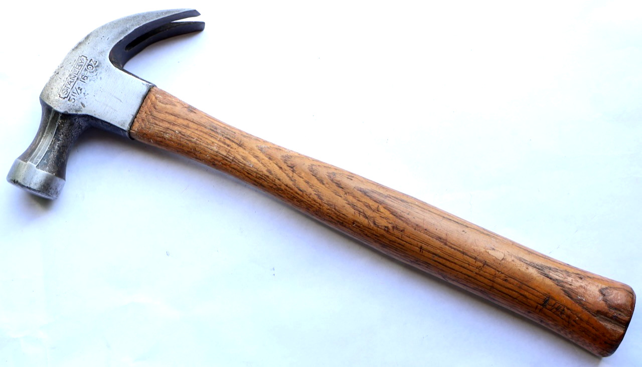 16 Oz. Stanley No. 51 1/2 Curved Claw Hammer / Notched Logo / Mt Top Tools