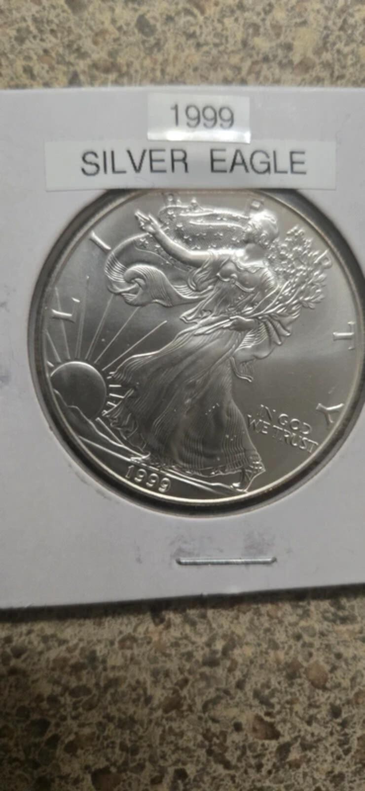 1999 Silver Eagle 1$ Beautiful Coin .999