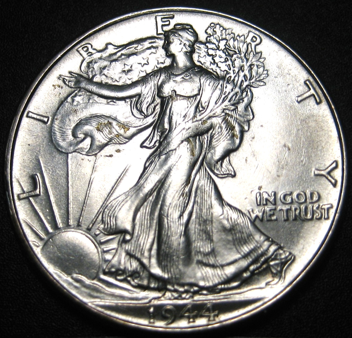 1944-P SILVER LIBERTY WALKING HALF DOLLAR - B.U.  (L)