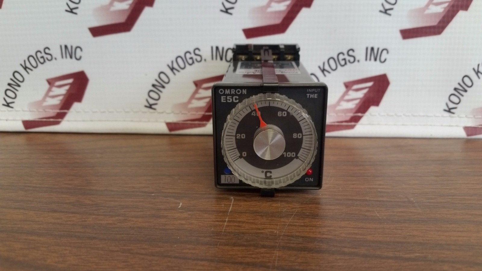 NEW Omron E5C-THE Temperature Control