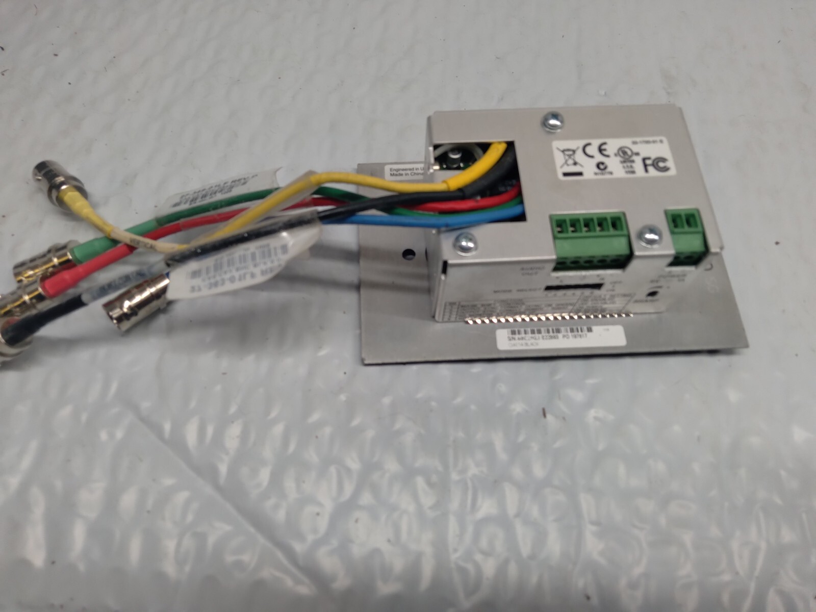 Inline CIA114 Installation High Performance Video AudioComputer Interface Black