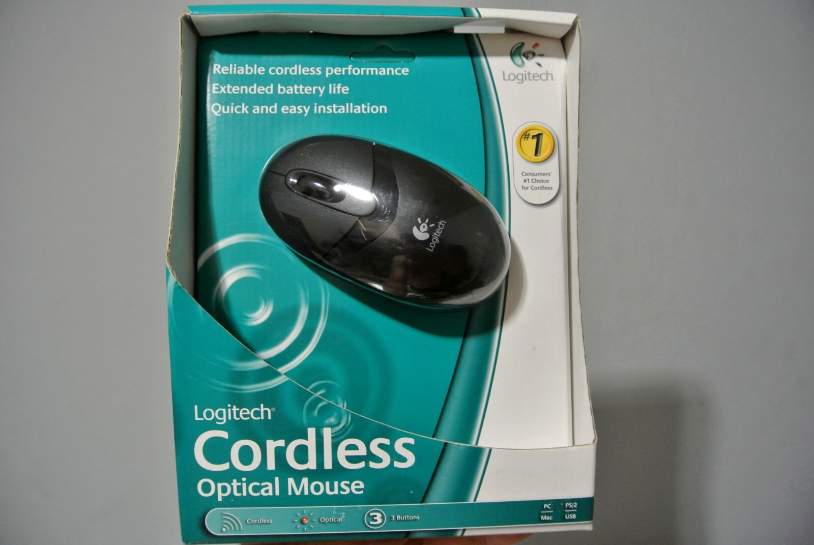 LOGITECH CORDLESS/WIRELESS OPTICAL 3 BUTTON SCROLL MOUSE 931156-0403 NEW