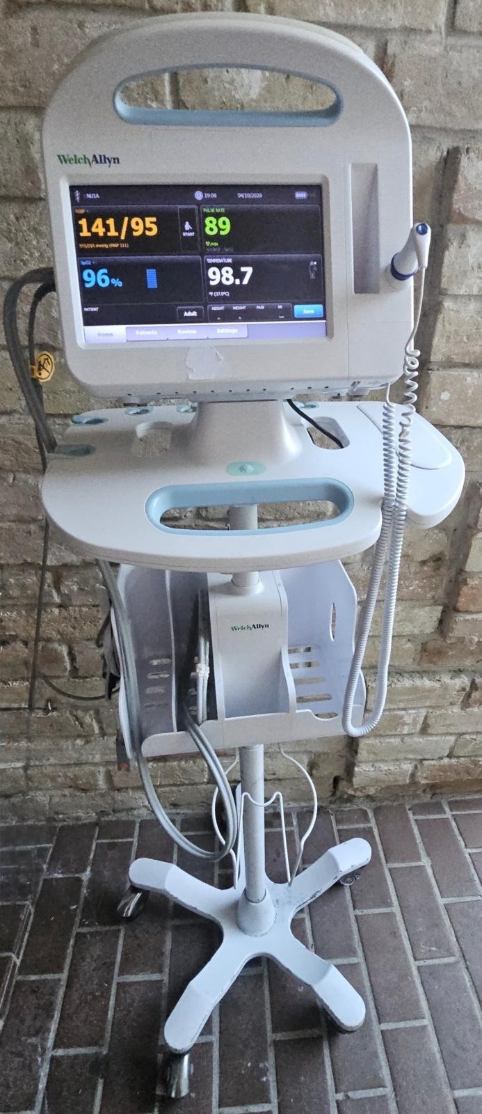 Welch Allyn 6000 Series  Vital Signs Monitor with Accessories and on Cart