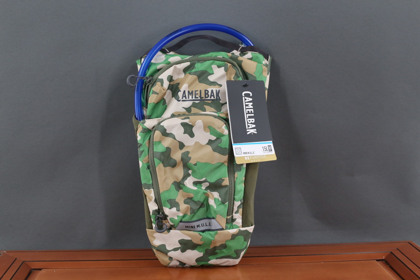 CamelBak Mini M.U.L.E. Hydration Pack Kids 5L Backpack Green Camo Outdoor Bike