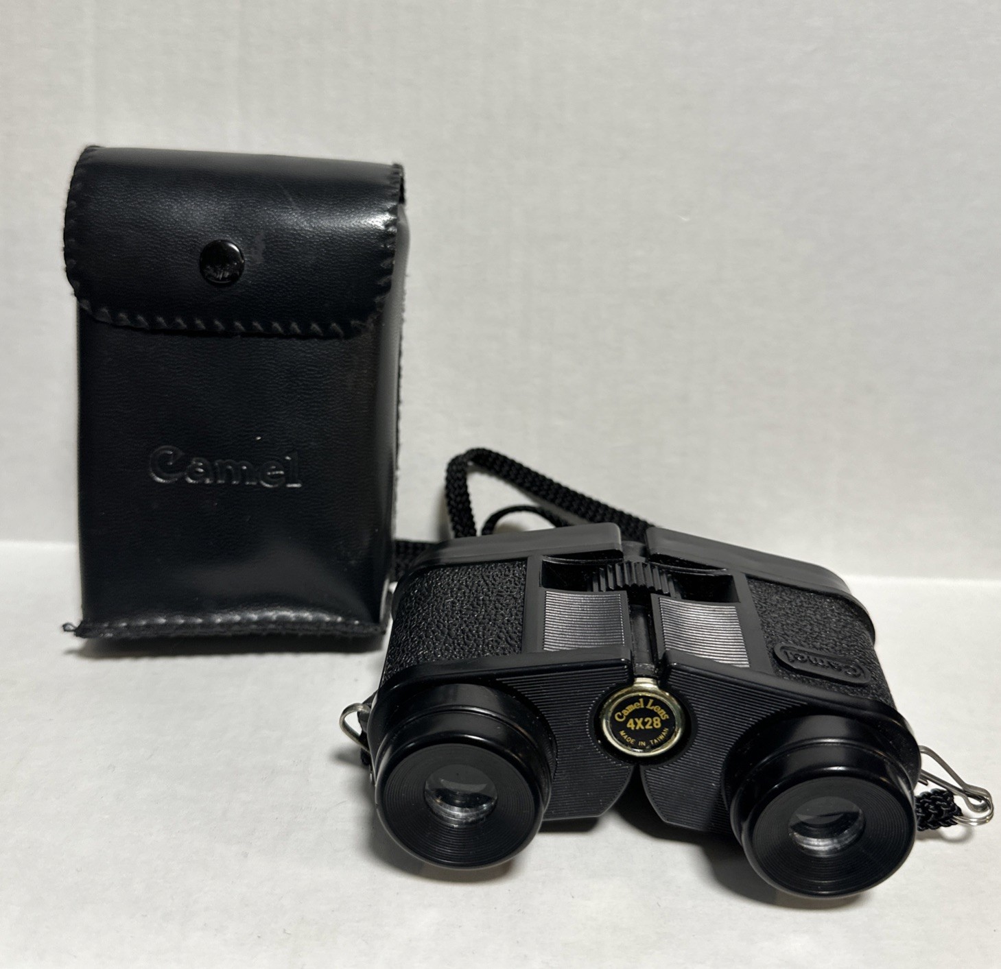 Camel Lens 4x28 Black Binocular With Case - Vintage