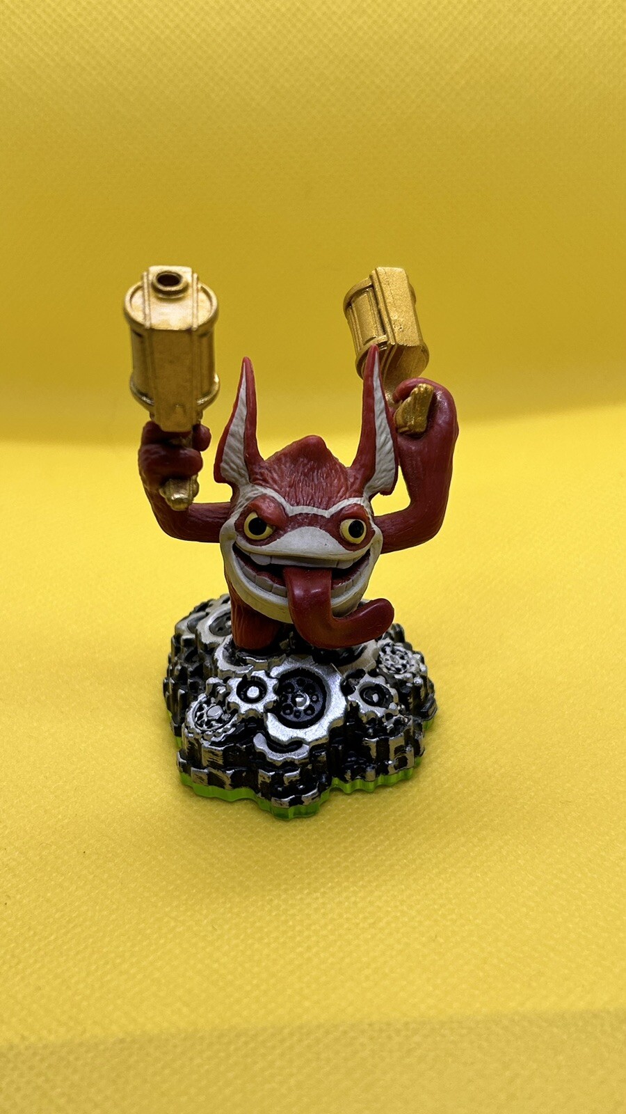 TRIGGER HAPPY Skylanders Activision Spyro's Adventure Figure Green Base 2011