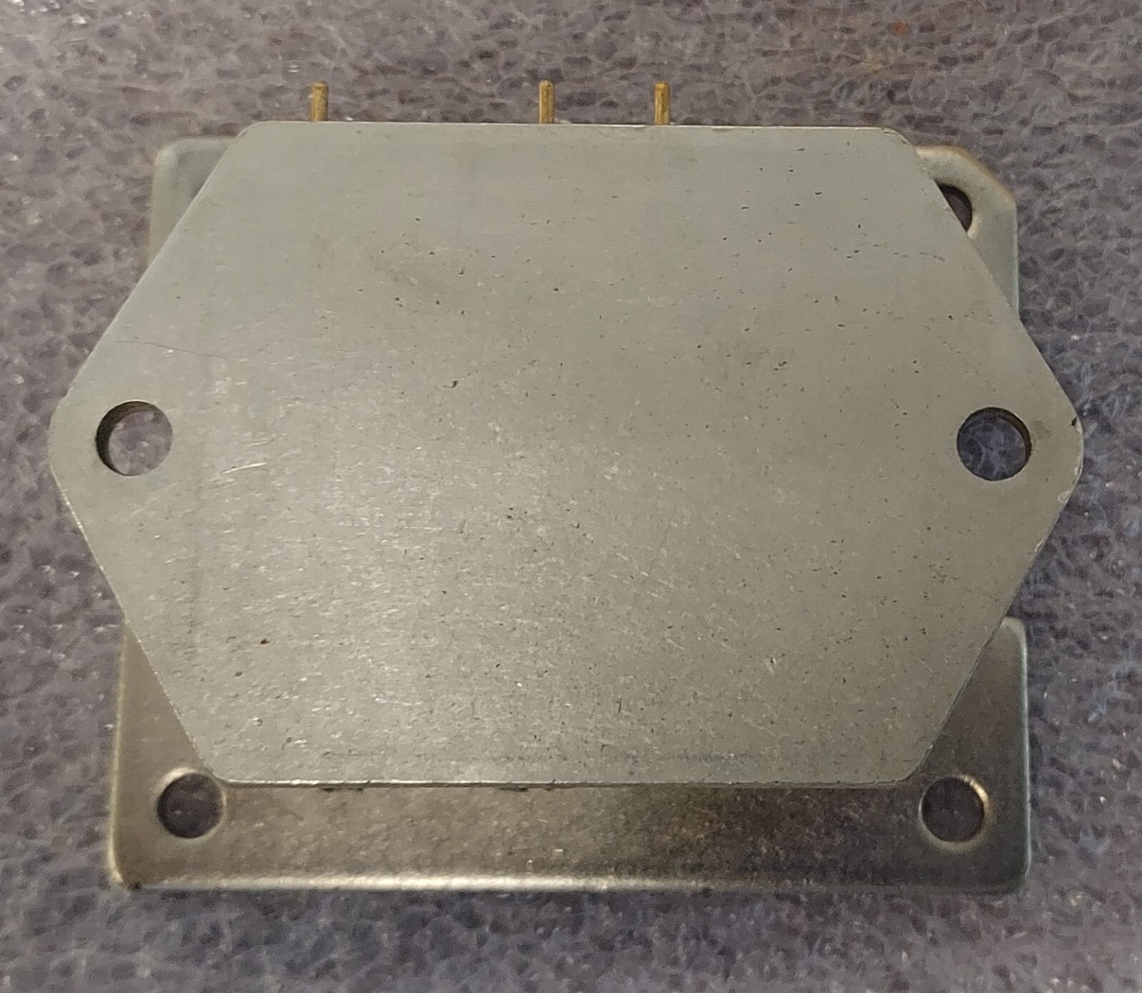 '1 PIECE' - PN# FBH-40-006 - LAMBDA - VOLTAGE, REGULATOR