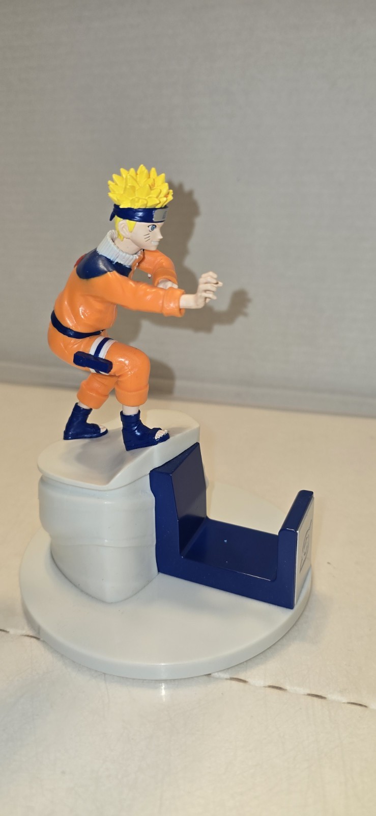 Vintage Naruto Gaming Controller Stand Great Condition
