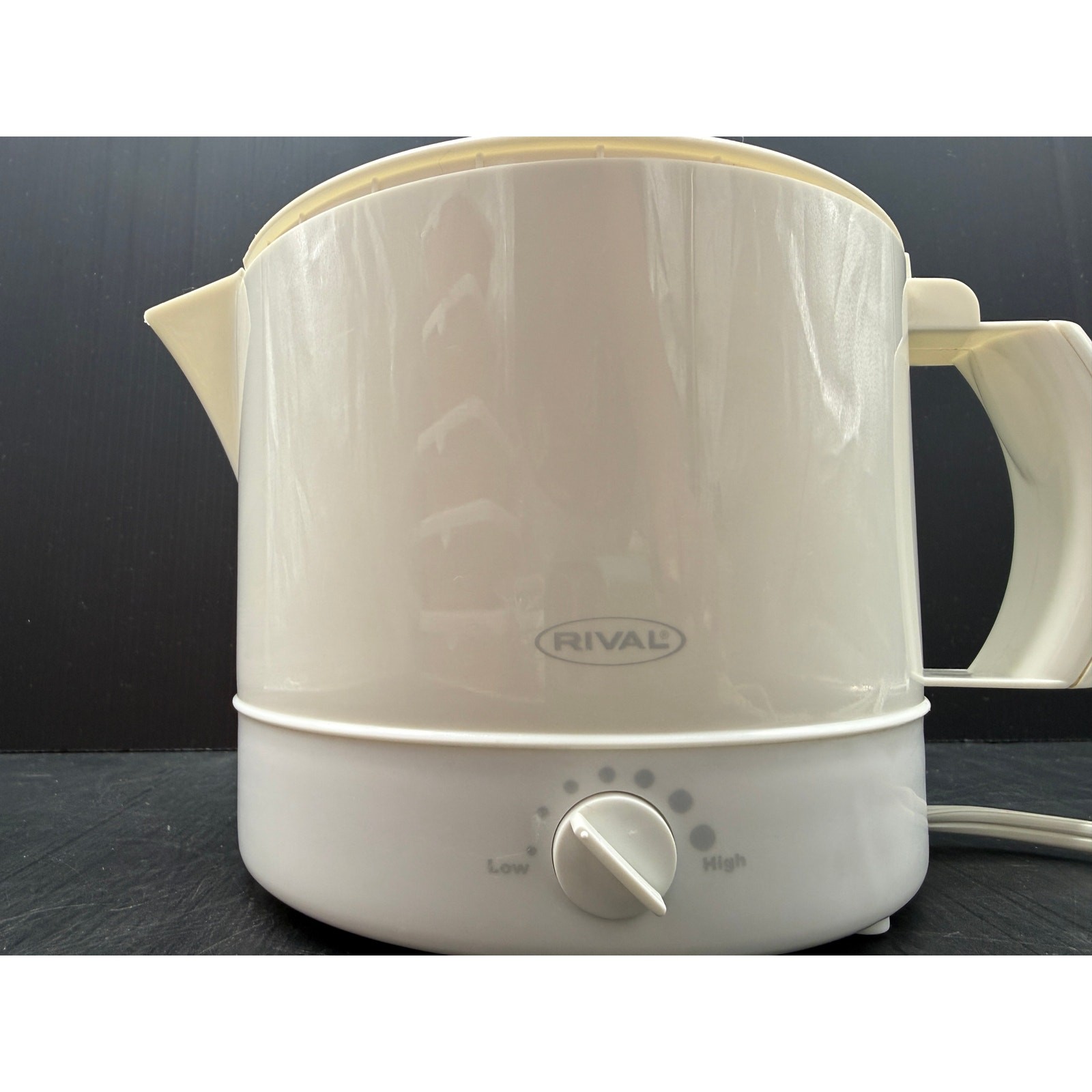 Rival 4071-WN 32-Ounce Hot Pot Express