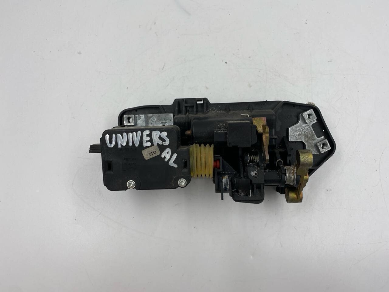 Mercedes E Class W211 Tailgate Release Handle A2117400083