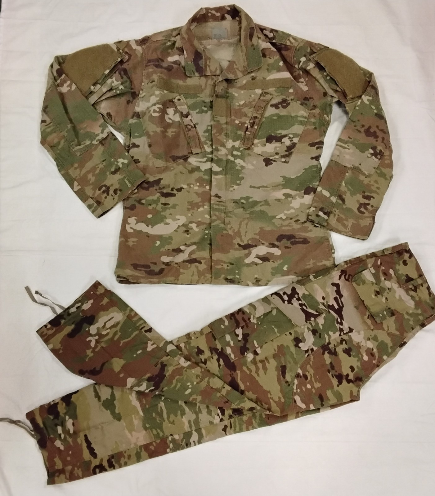 US OCP FRACU Combat Uniform Set – Small Regular Flame Resistant Jacket & Pants