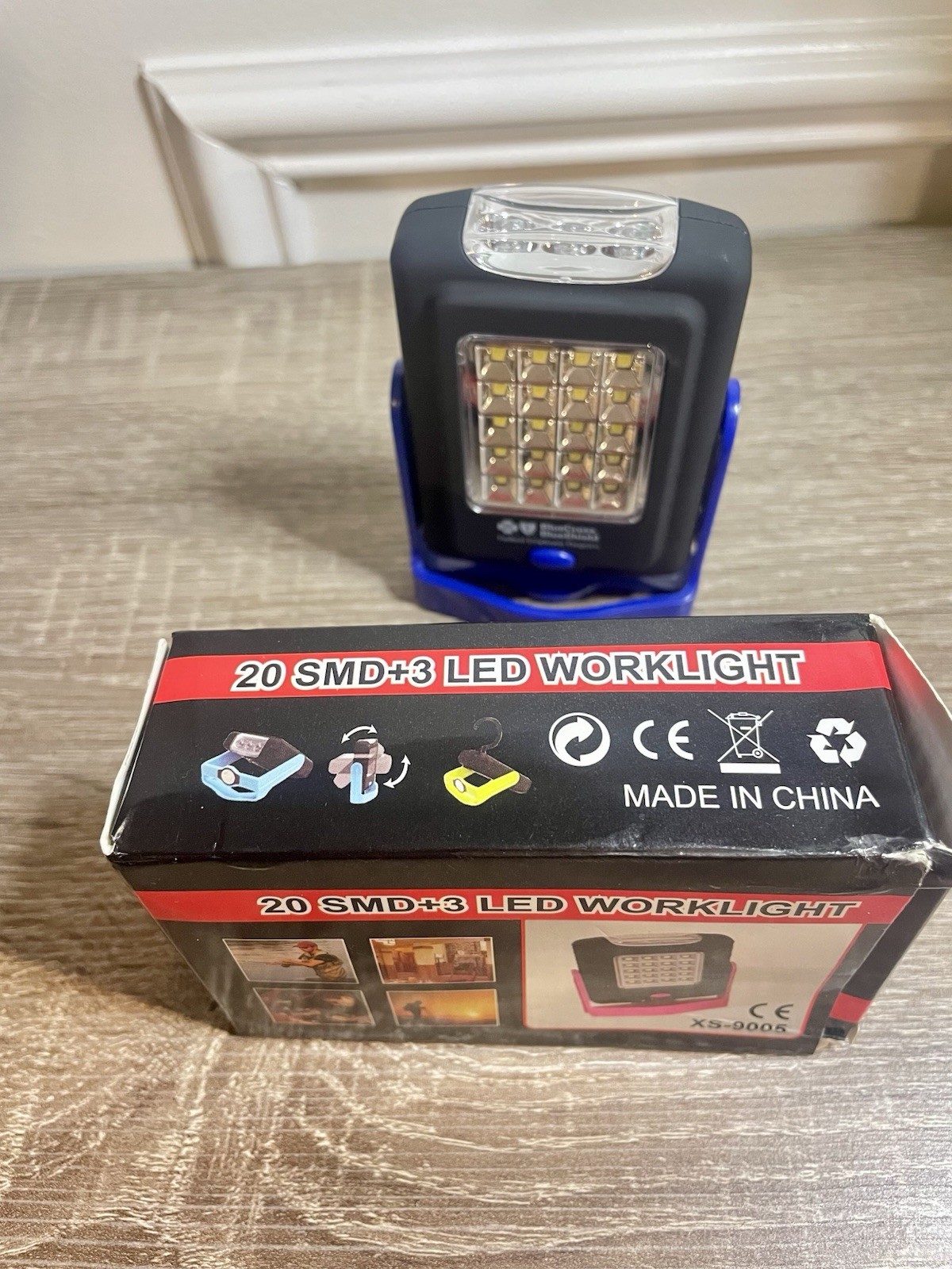 20 SMD+3 LED WORK LIGHT BLUE COLOR ,strong Magnet at Back,360 Hanging Hook.(#14)