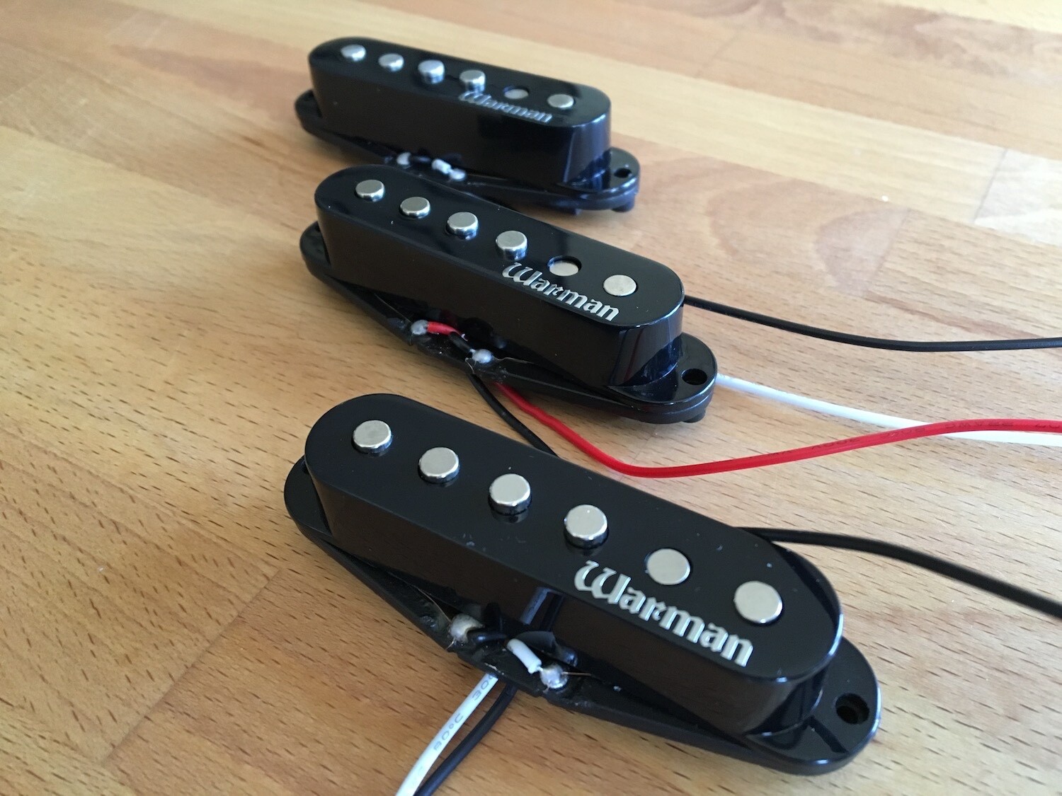 Warman Texas Triple Hots single coil guitar pickups, staggered poled set - black