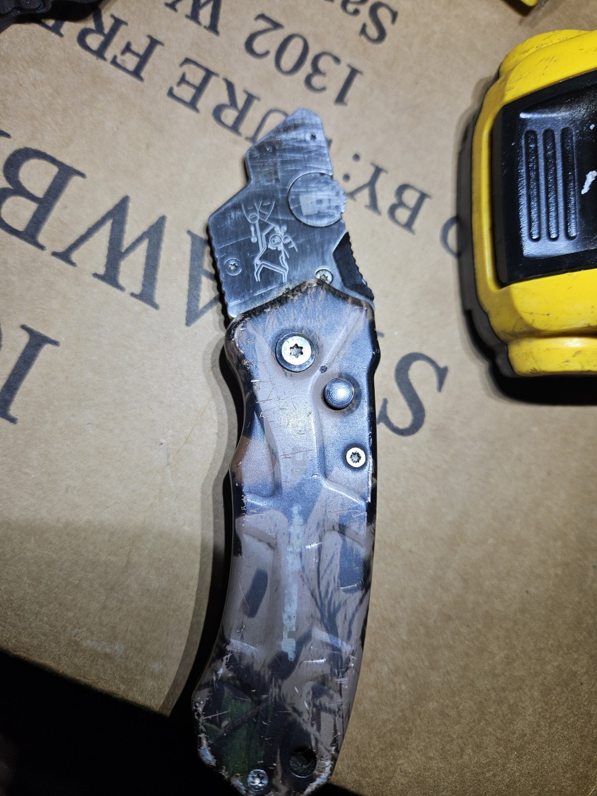 Camouflaged Folding Utility Knife/Box Cutter With Camo Handle