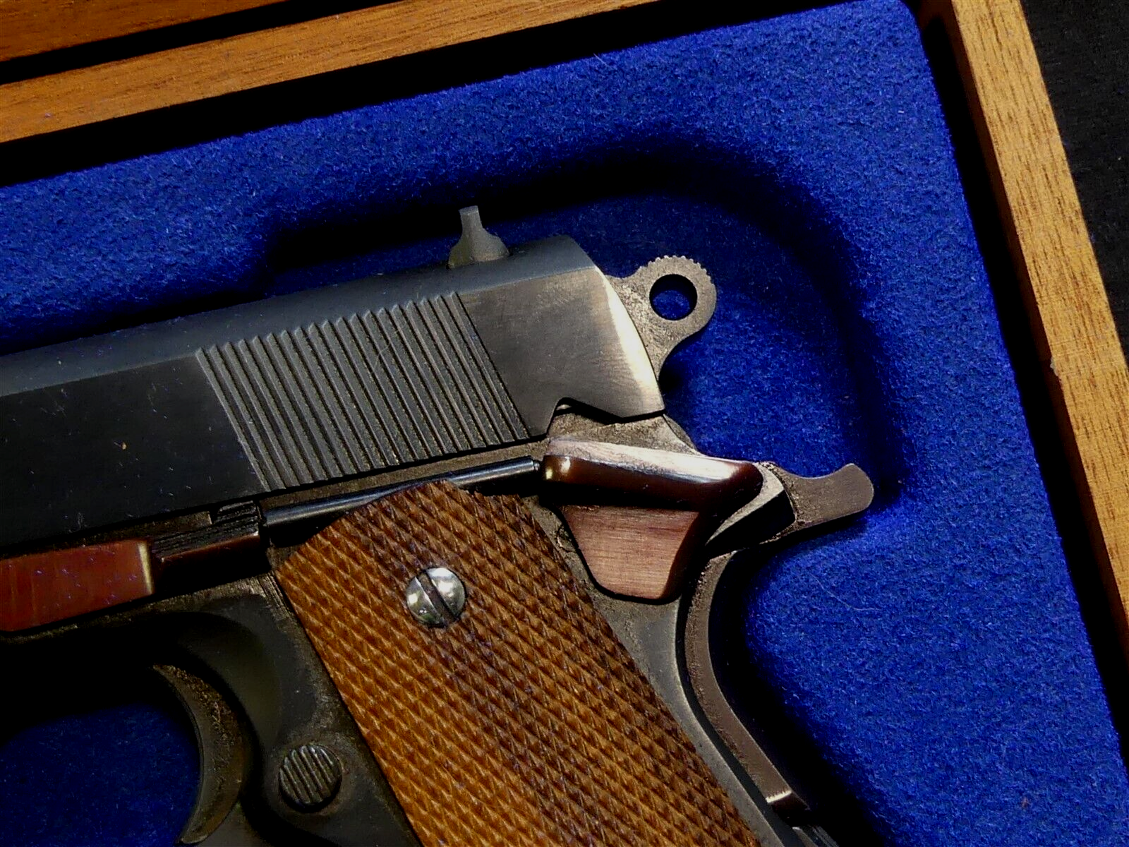 NEW PRODUCT Smith & Wesson Presentation Case Liner set for 1911 Semi Auto
