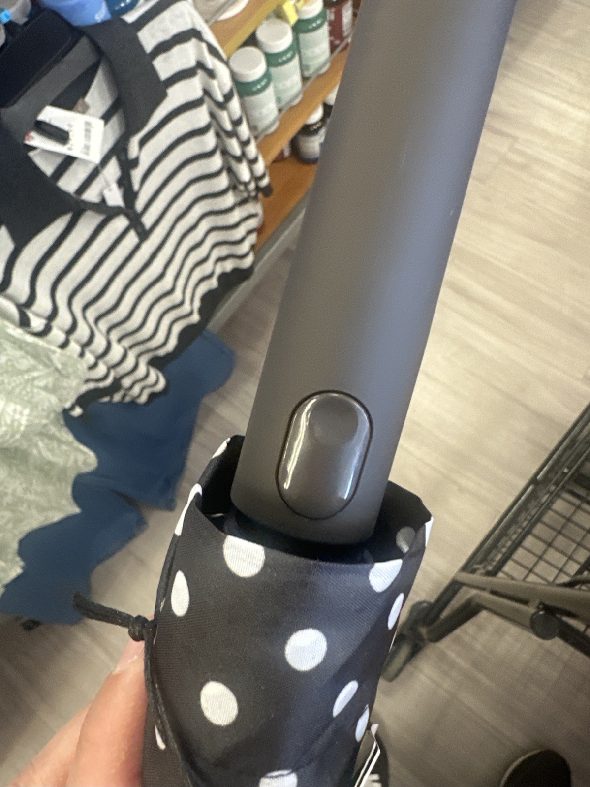 Nine West Umbrella Auto Open/ Close Brown w Multicolored Dots NWT