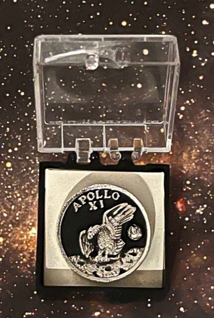 APOLLO 11 ORIGINAL ERA SILVER TONE PIN IN ORIGINAL SNAP CASE