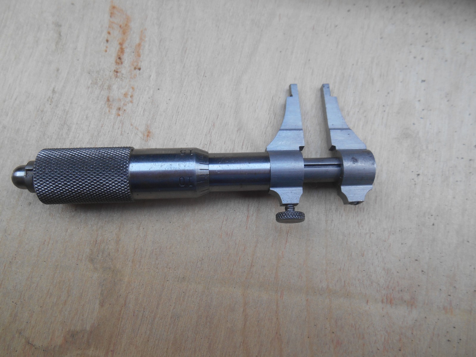 Brown & Sharpe No. 250 inside micrometer