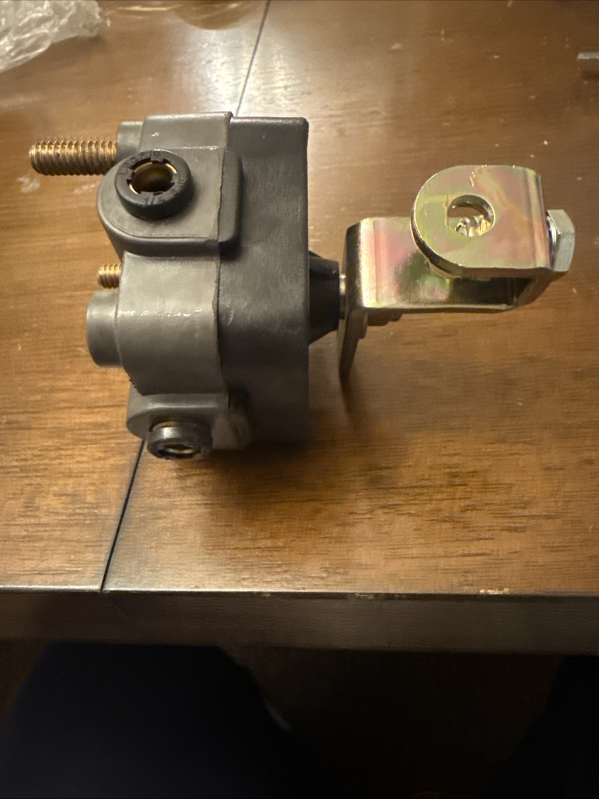 Barksdale Leveling Valve, Height Control 52321 series