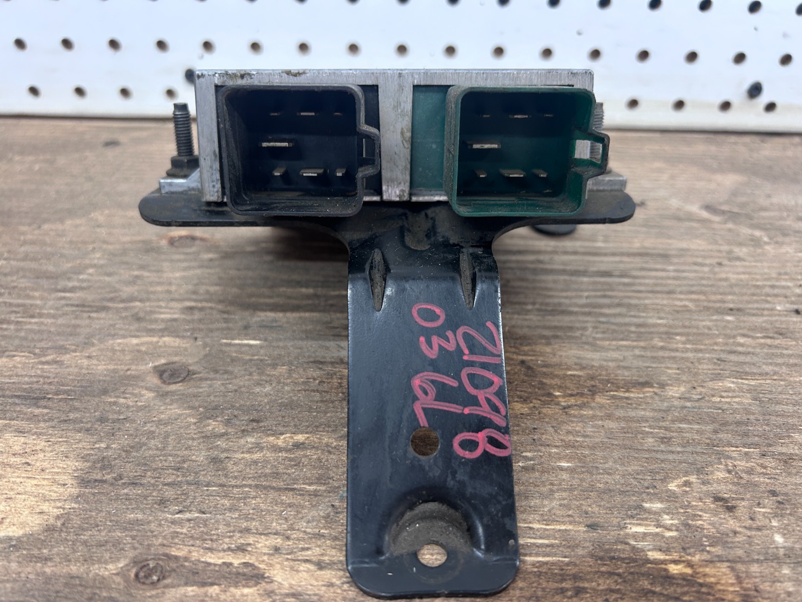 2003-2007 Ford F250 F350 Powerstroke Glow Plug Control Module 1828565C1 OEM