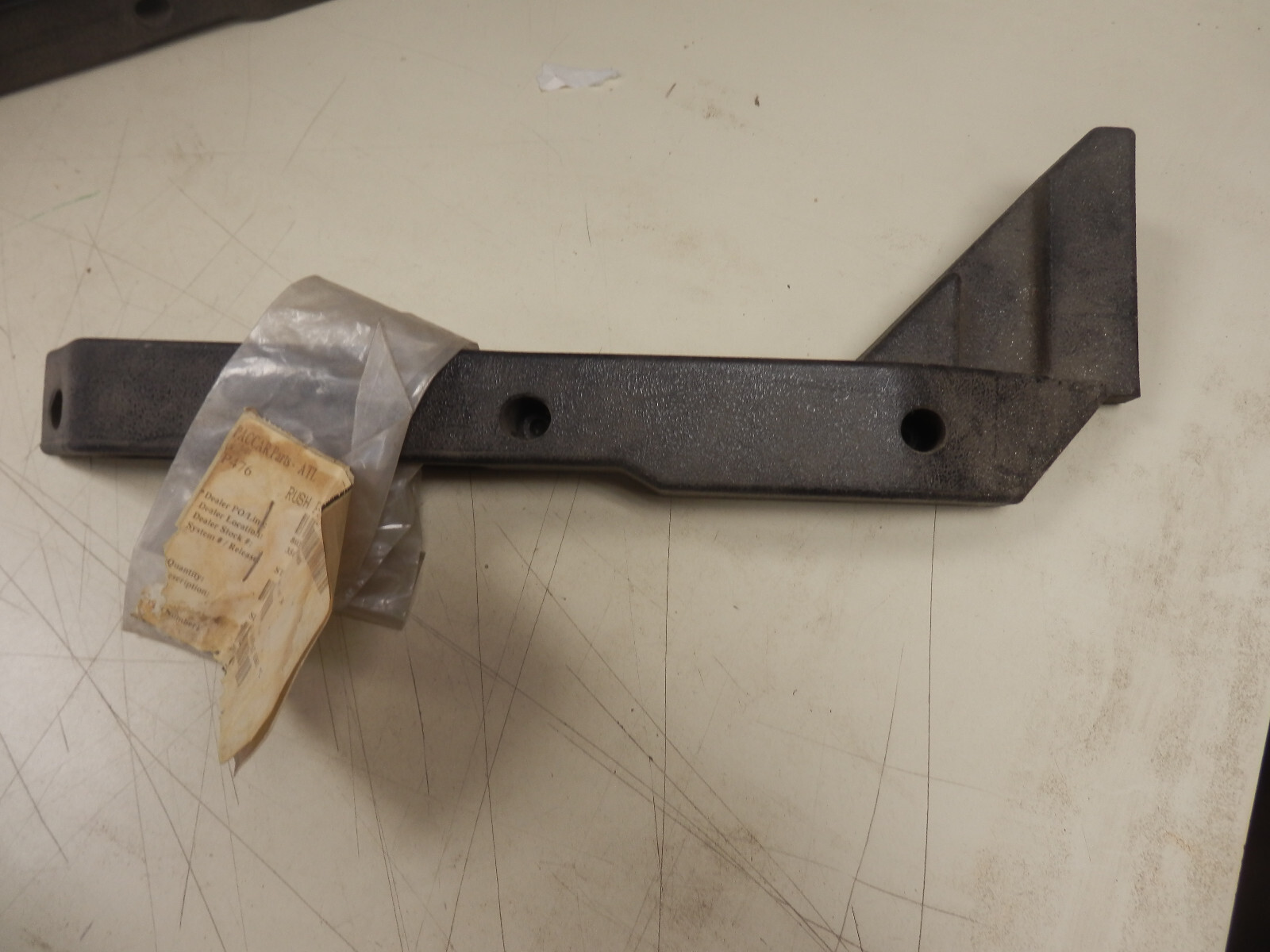 Genuine OEM Peterbilt Armrest Support   Part # 20-18036R  Free Shipping