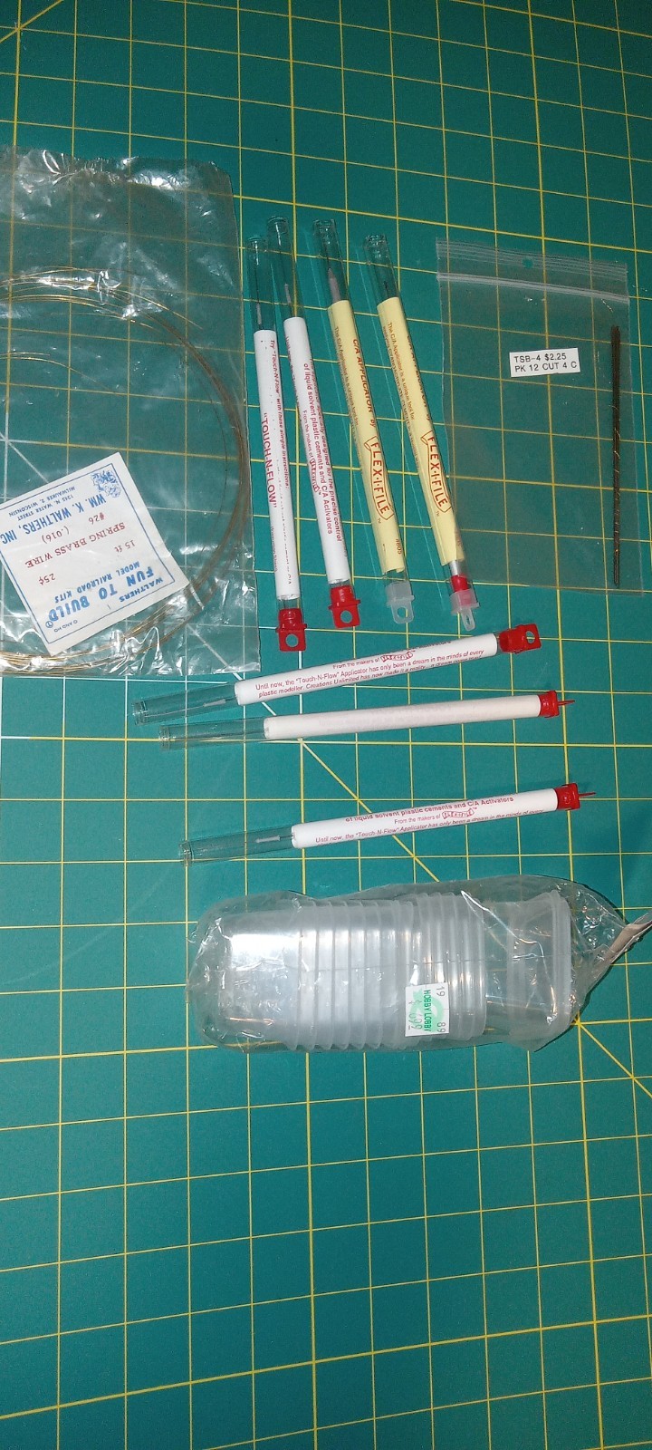 FLEX-I-FILE, MICRO-MARK HOBBY LOT. MODEL SCALE, PLAINE, TRAIN, RCBOAT H.O SCALE