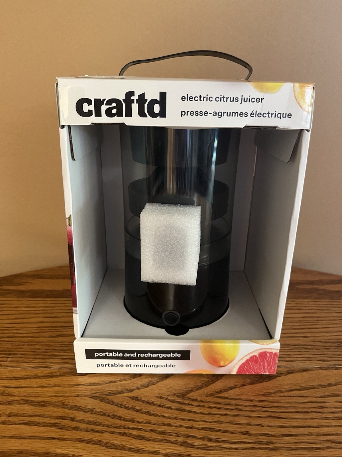 CRAFTD Portable Rechargeable Electric Citrus Juicer NEW IN BOX!!