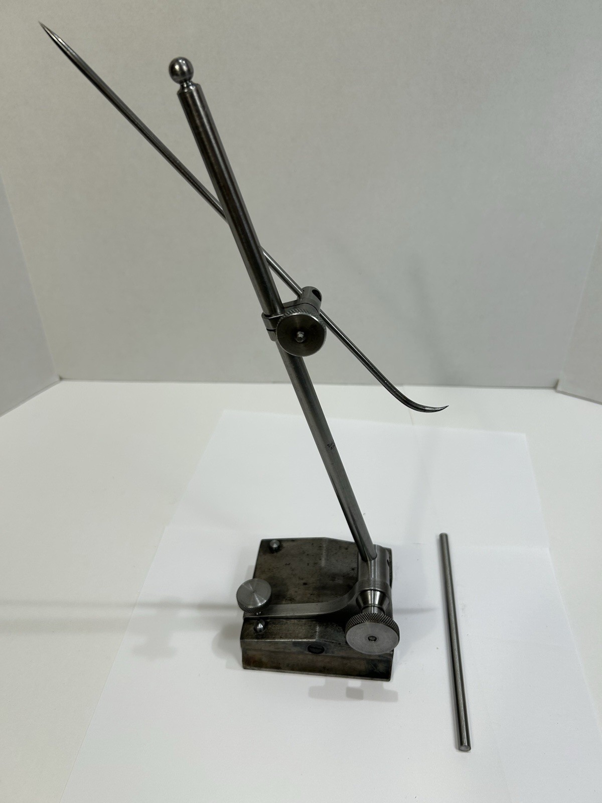 STARRETT No 257C Universal Surface Gage  Large 3-1/2” x 3-3/16” Base