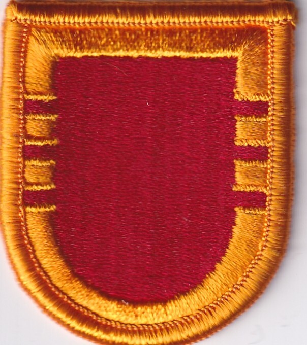 321st Field Artillery Airborne beret flash patch merrowed edge US Army