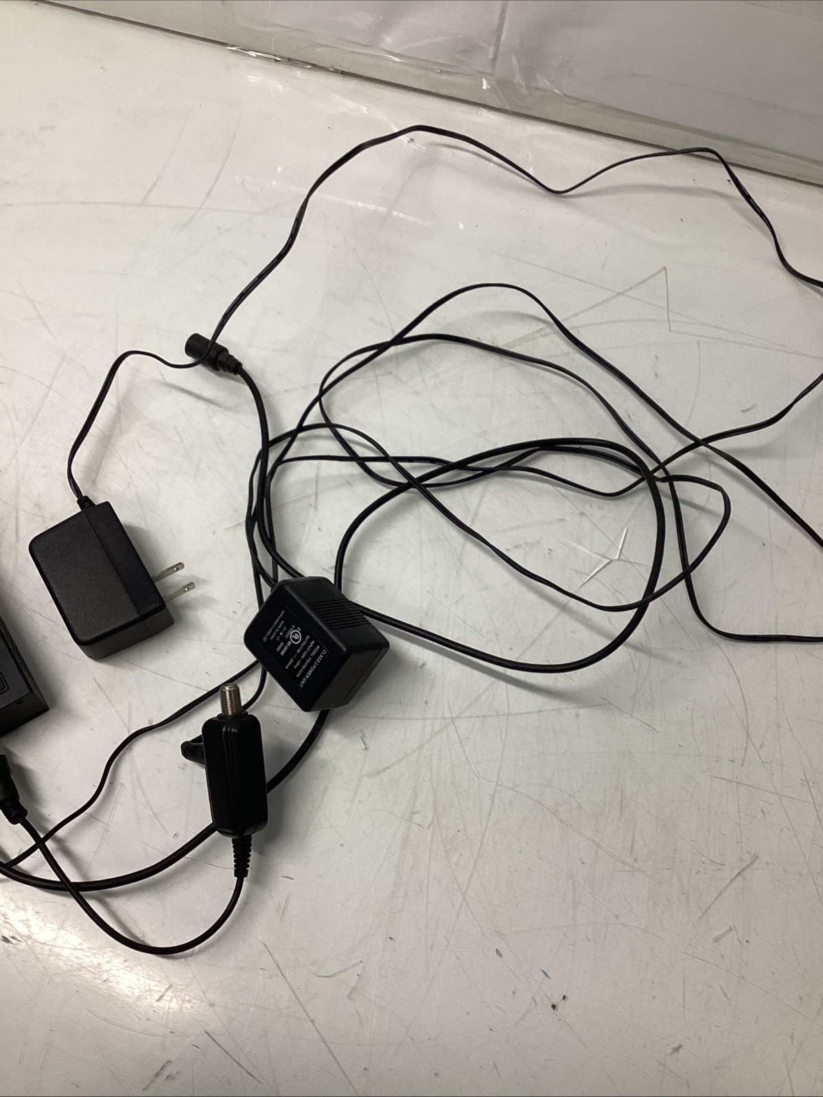 Analog Pass-Through Dolby Digital STB7766G1 with Power Cord-NO REMOTE T-317