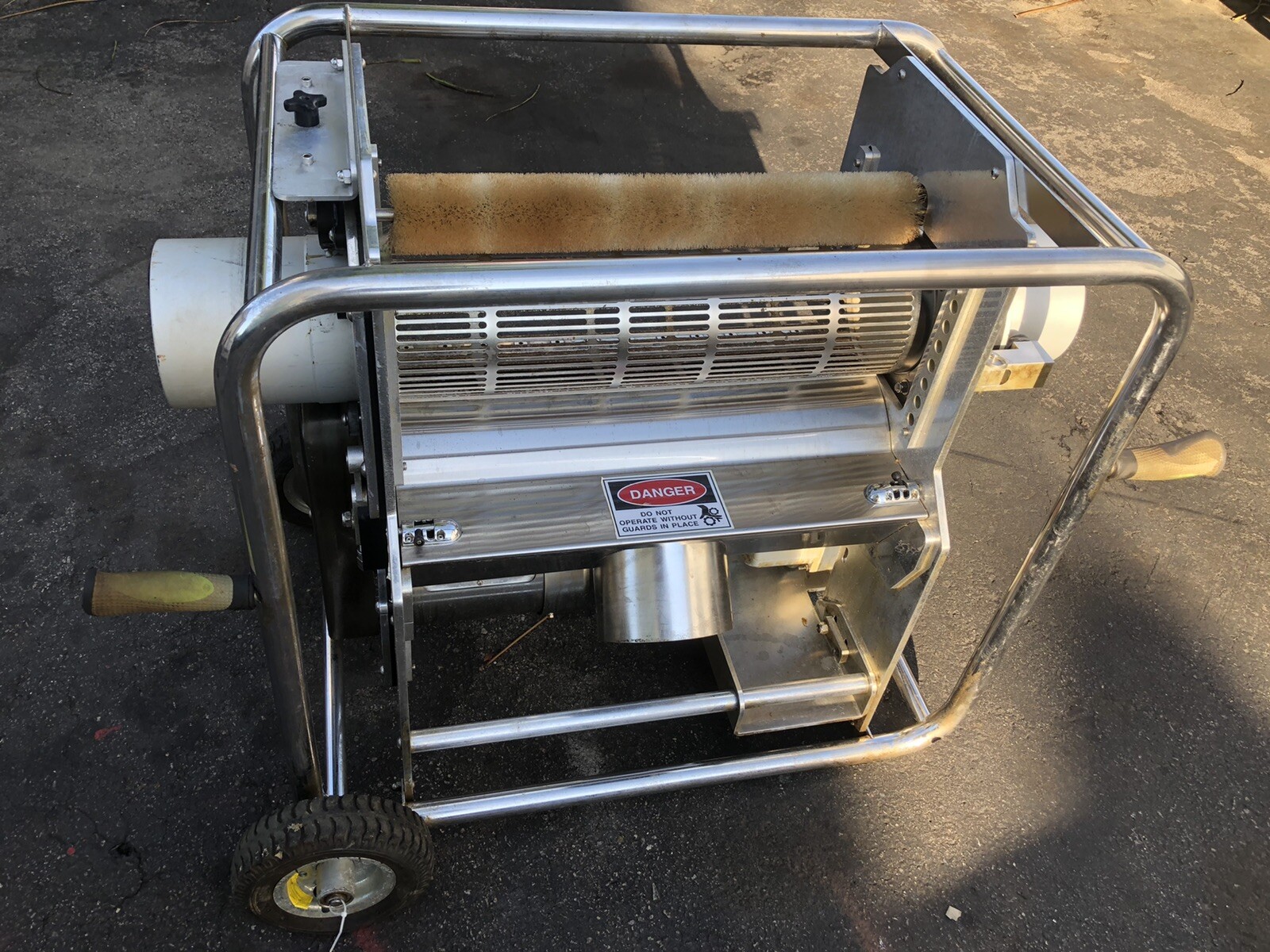 Twister T2 Industrial bud trimming machines With 220v Twister Vacuum