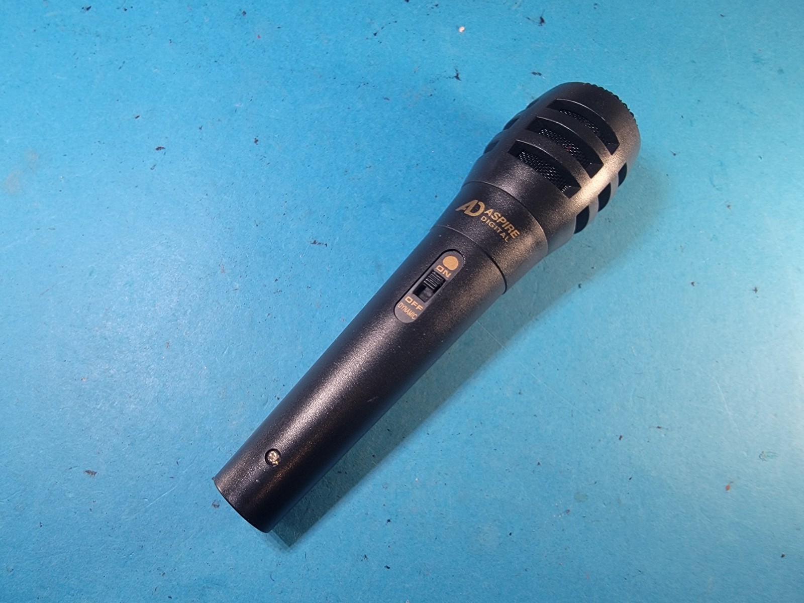 Black AD Aspire Digital Dynamic Recording Singing Microphone