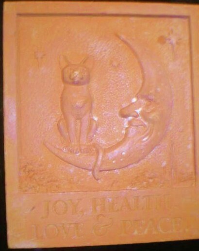 Latex mould for making this unusual CAT AND MOON PLAQUE