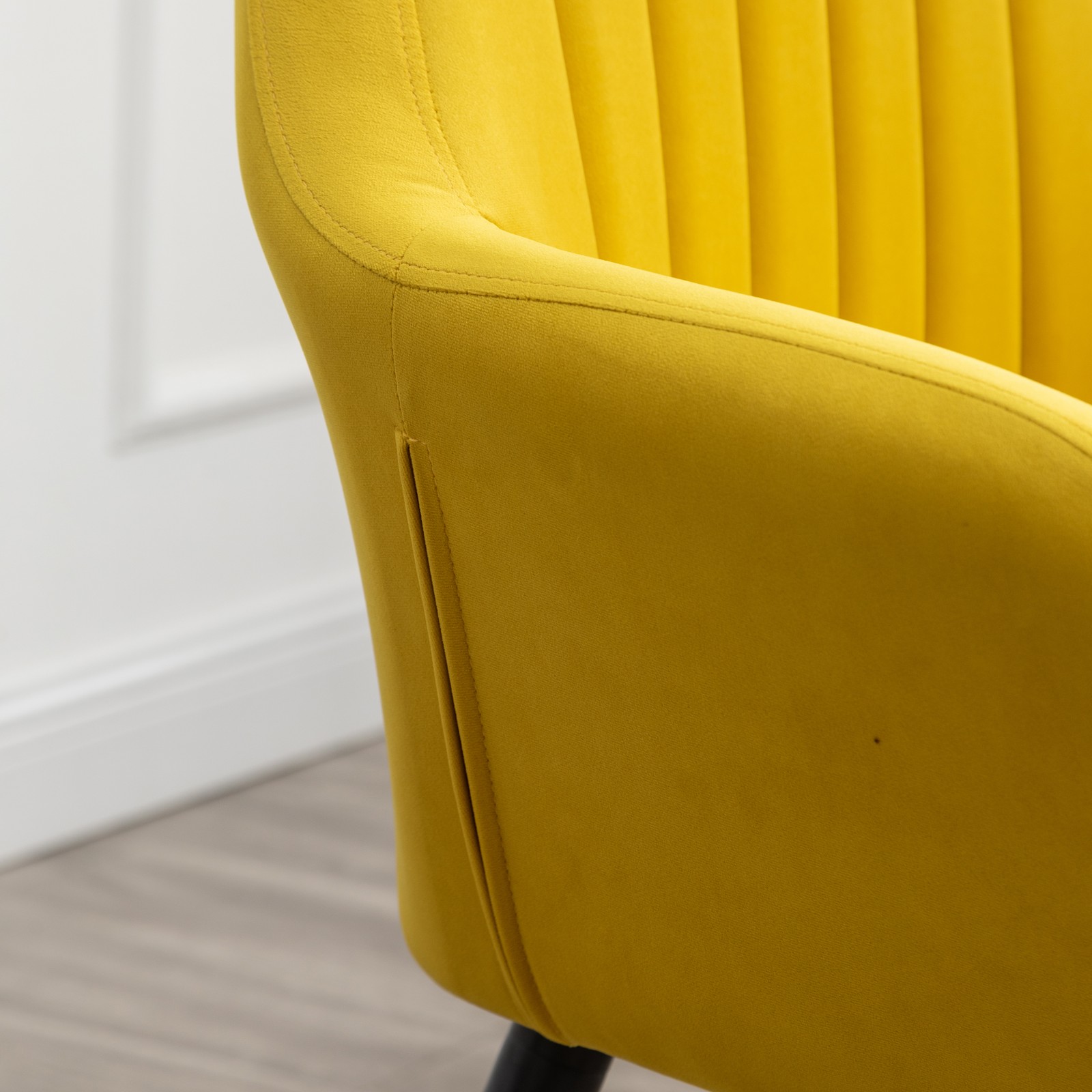 Contemporary Yellow Velvet Accent Chair, Modern Upholstered Lounge Chair