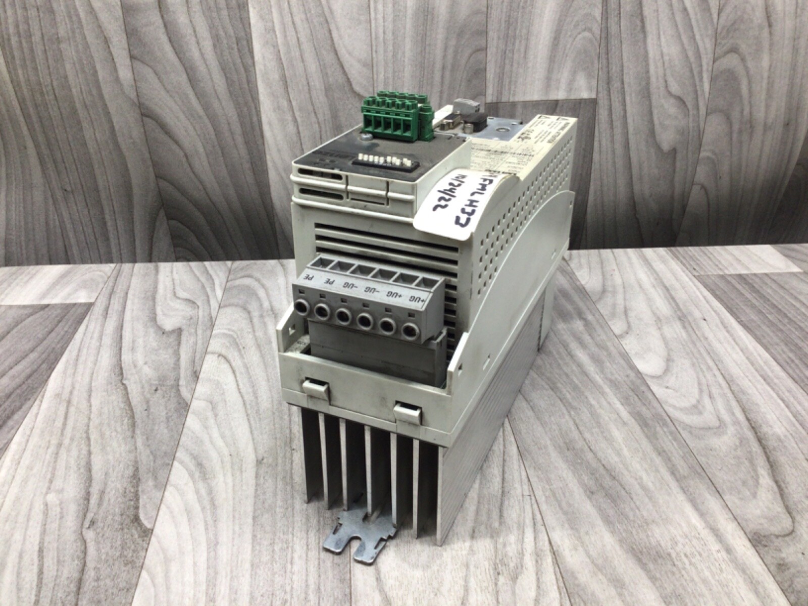 LENZE ECSEP032C4B SERVO CONTROLLER 13192007 #3464FMLH33
