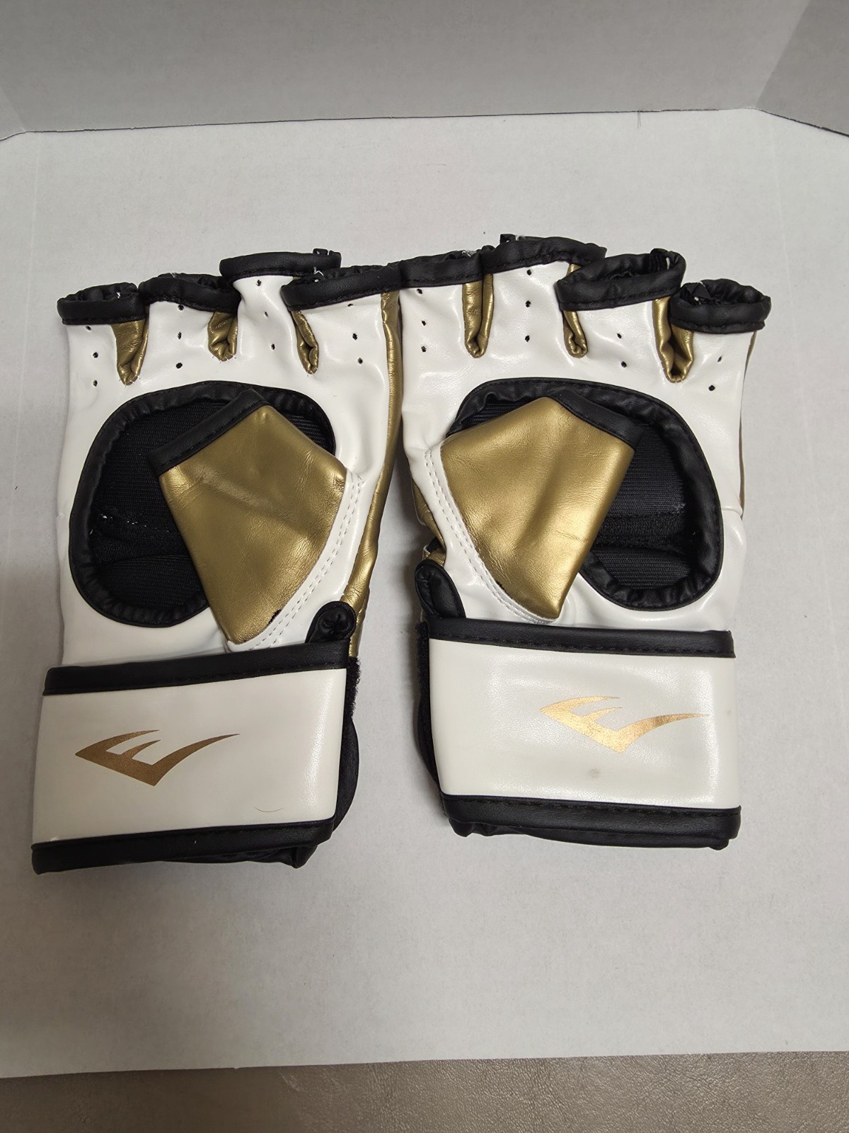 WSD Multi Purpose Gloves Everlast
