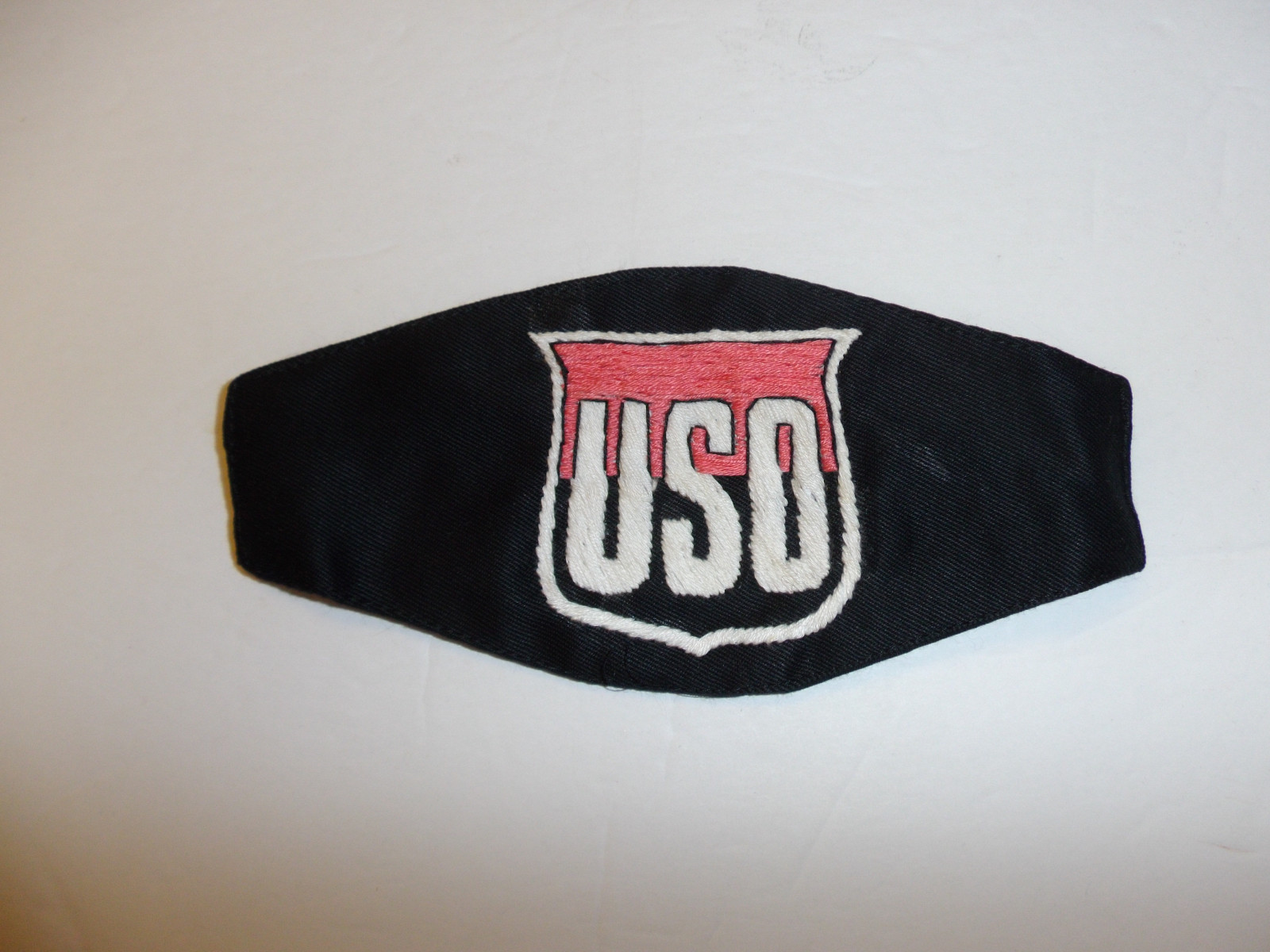 9959 WW 2 US USO United Service Organization Volunteer Armband R22B