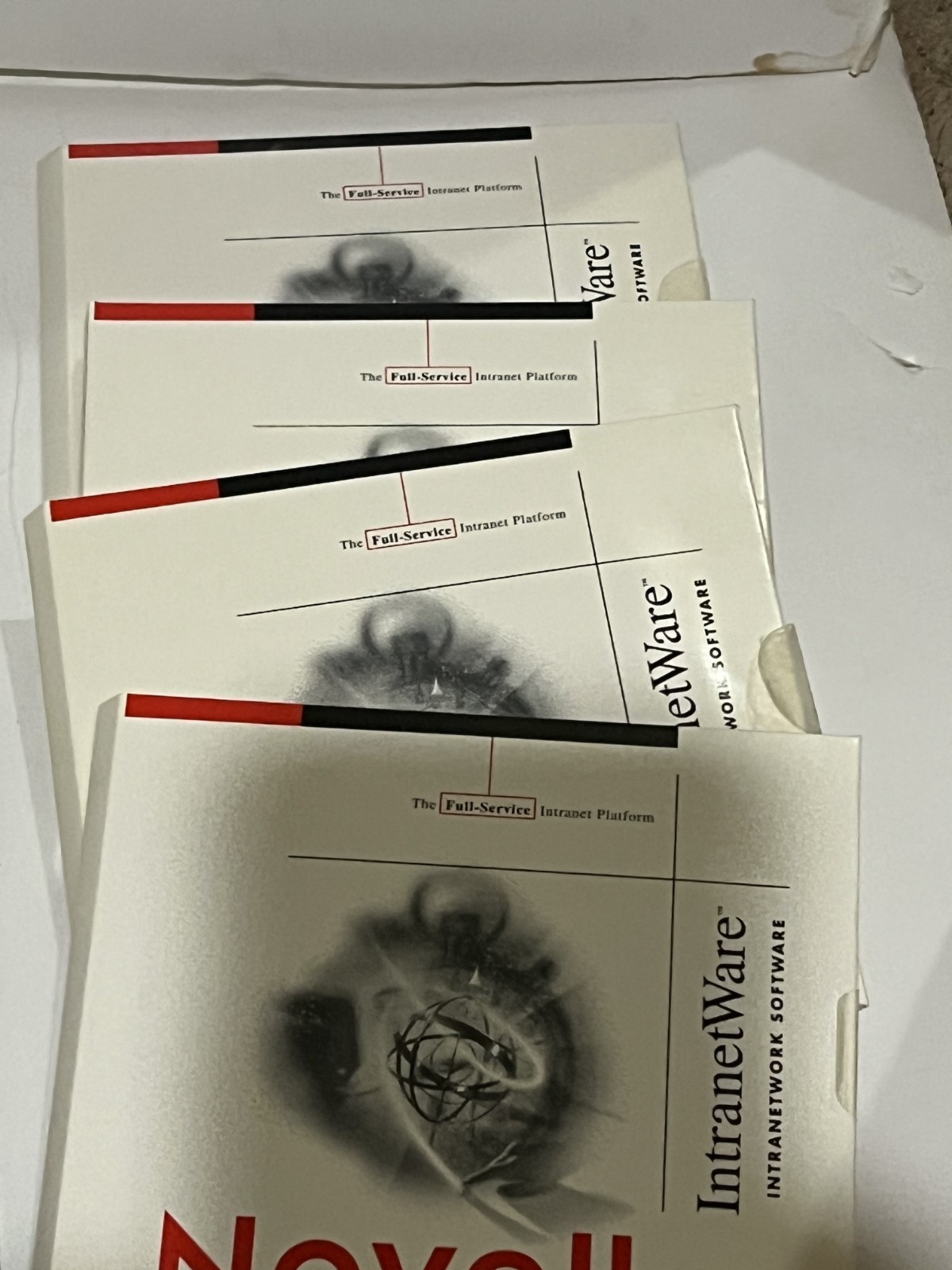 Novell Intranetware 4.11 Sales Kit Multi User Original Box Kit CD and Diskette