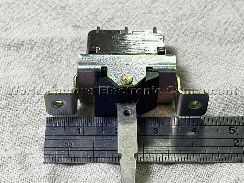 1pcs - ALPS TV-5 ON/ON 3-Pin Toggle Power Switch Made in JAPAN (1)