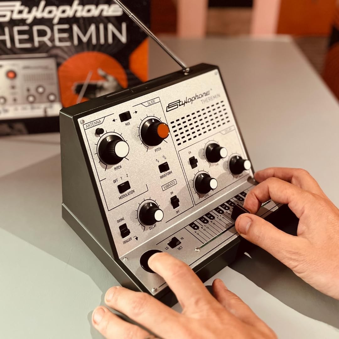 THERAMIN - stylophone NEW