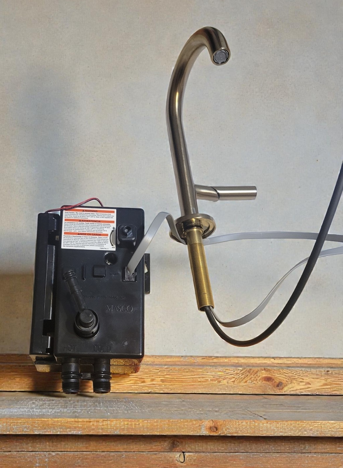Masco Touch Free Flo Water Dispenser Faucet With Control Box