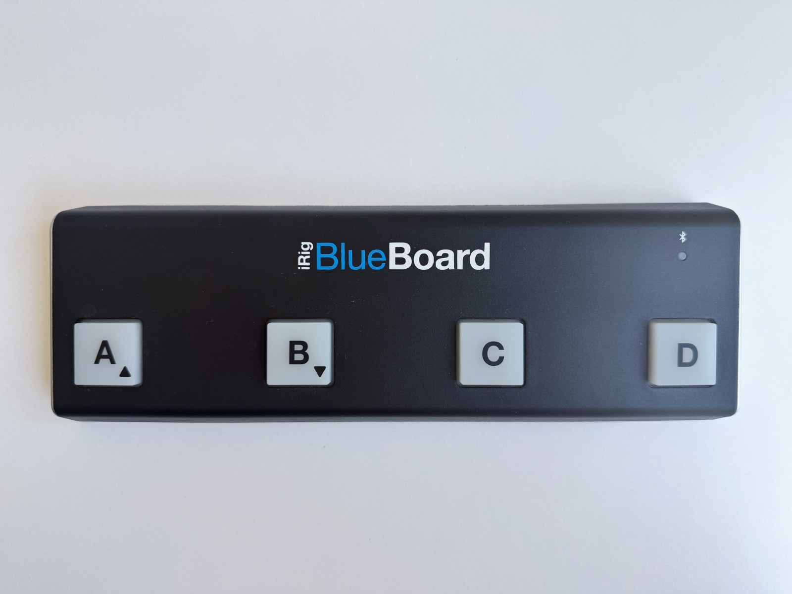 Ik Multimedia Productions - iRig Blueboard Bluetooth Pedal Board