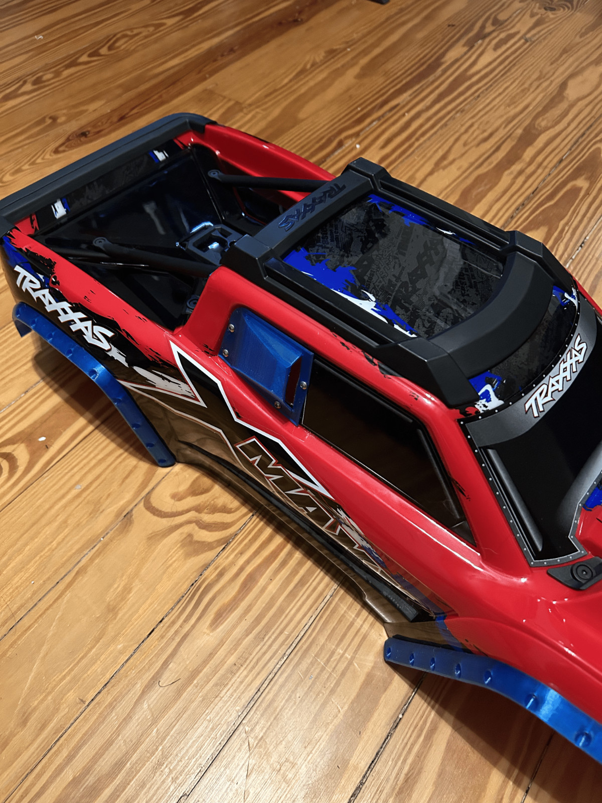 Xmaxx Body Vents and Dual Fan Mount Kit