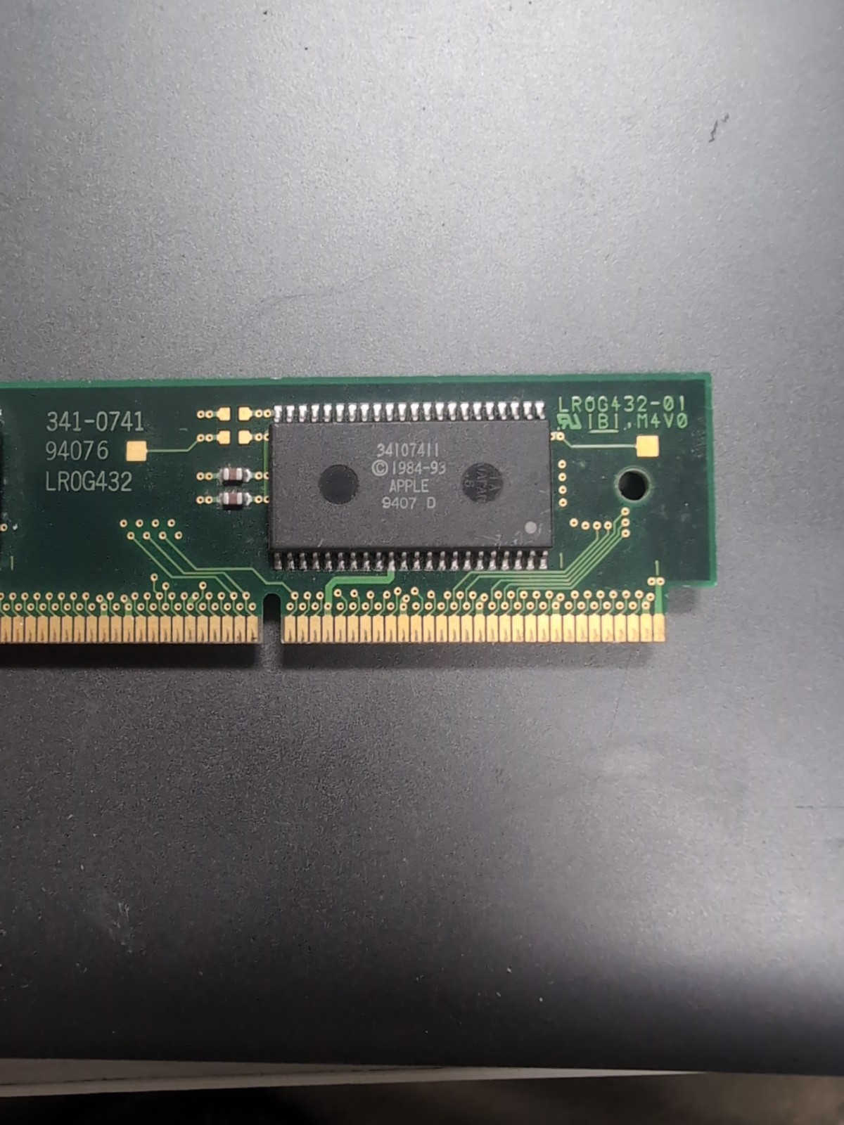 Genuine Apple 341-0741 Ram Module LR0G432-01