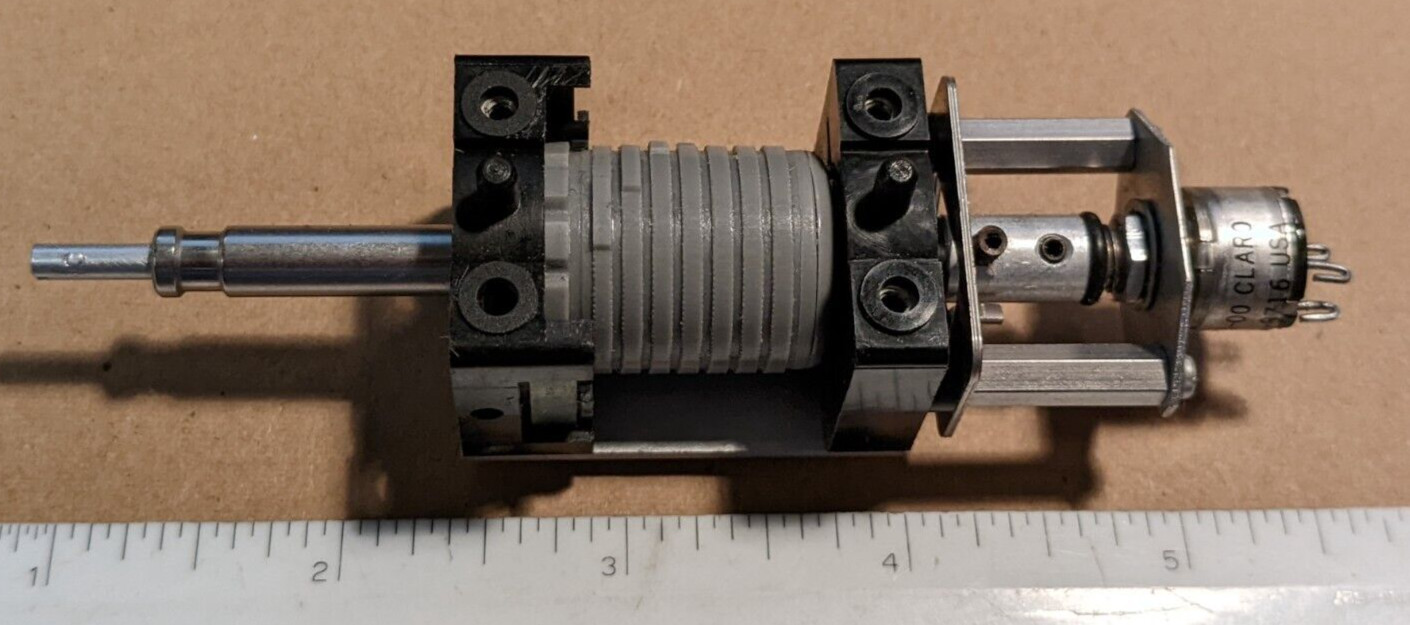 NOS: Tektronix 263-1125-00 Dual Control