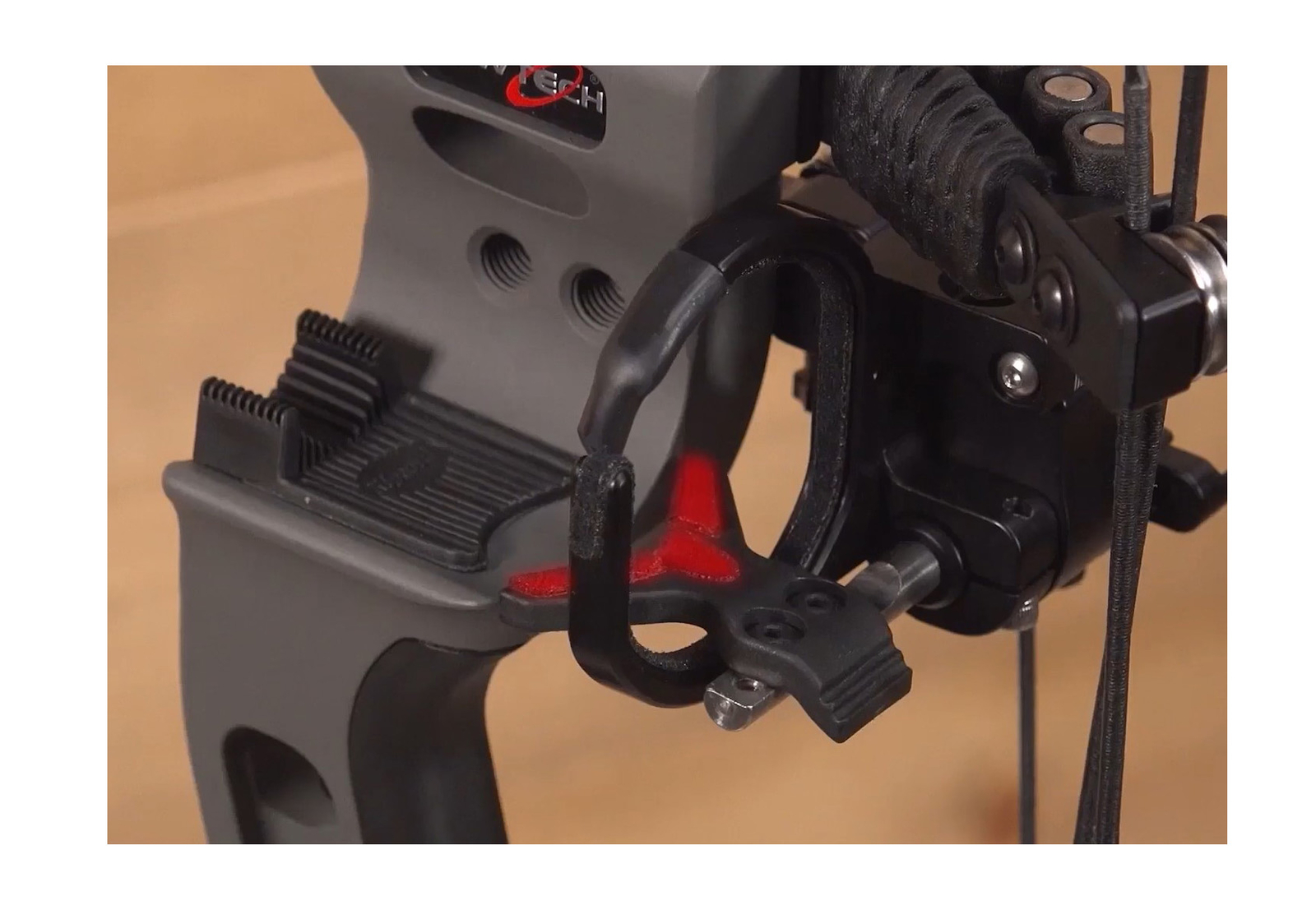 RIPCORD Black Lightweight Cage for Drive/Max/2021 Code Red. Arrow Rests (RCAC)