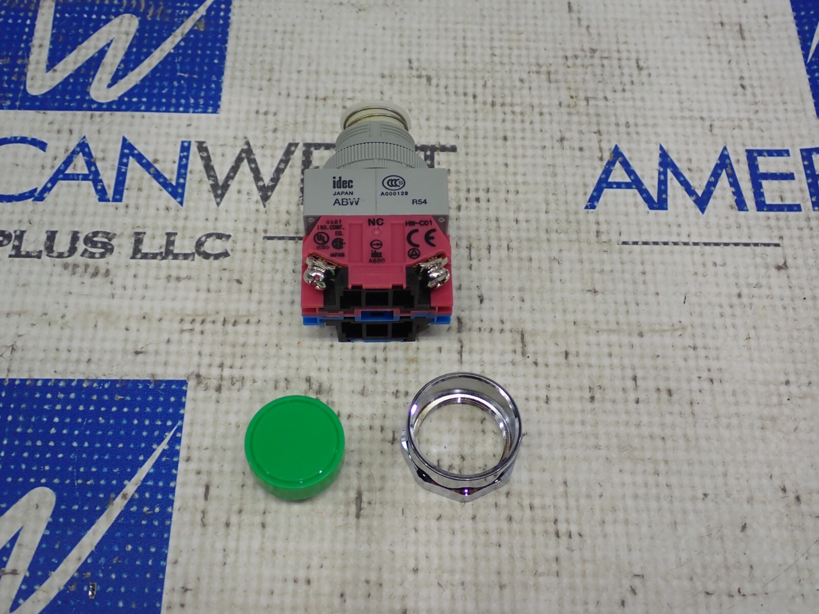 IDEC ABW211-G Green Pushbutton 120-600V AC