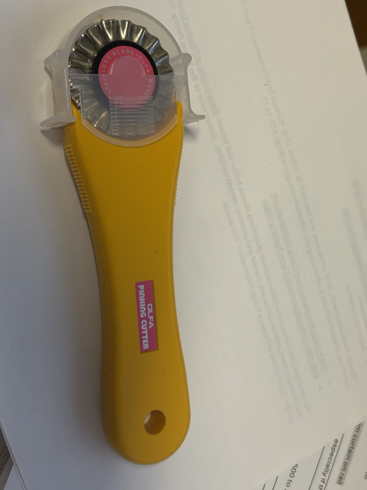 Olfa Pinking Sewing Shears Cutter yellow Stainless blade Tool Used